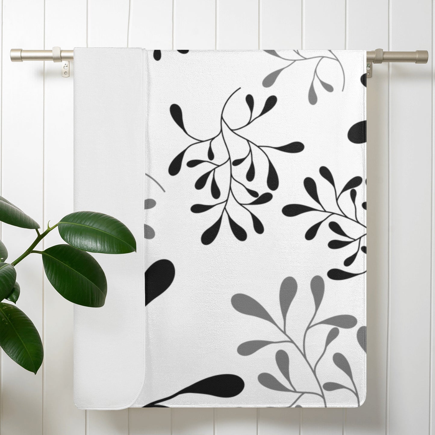 Bath Towel- Black Leaf