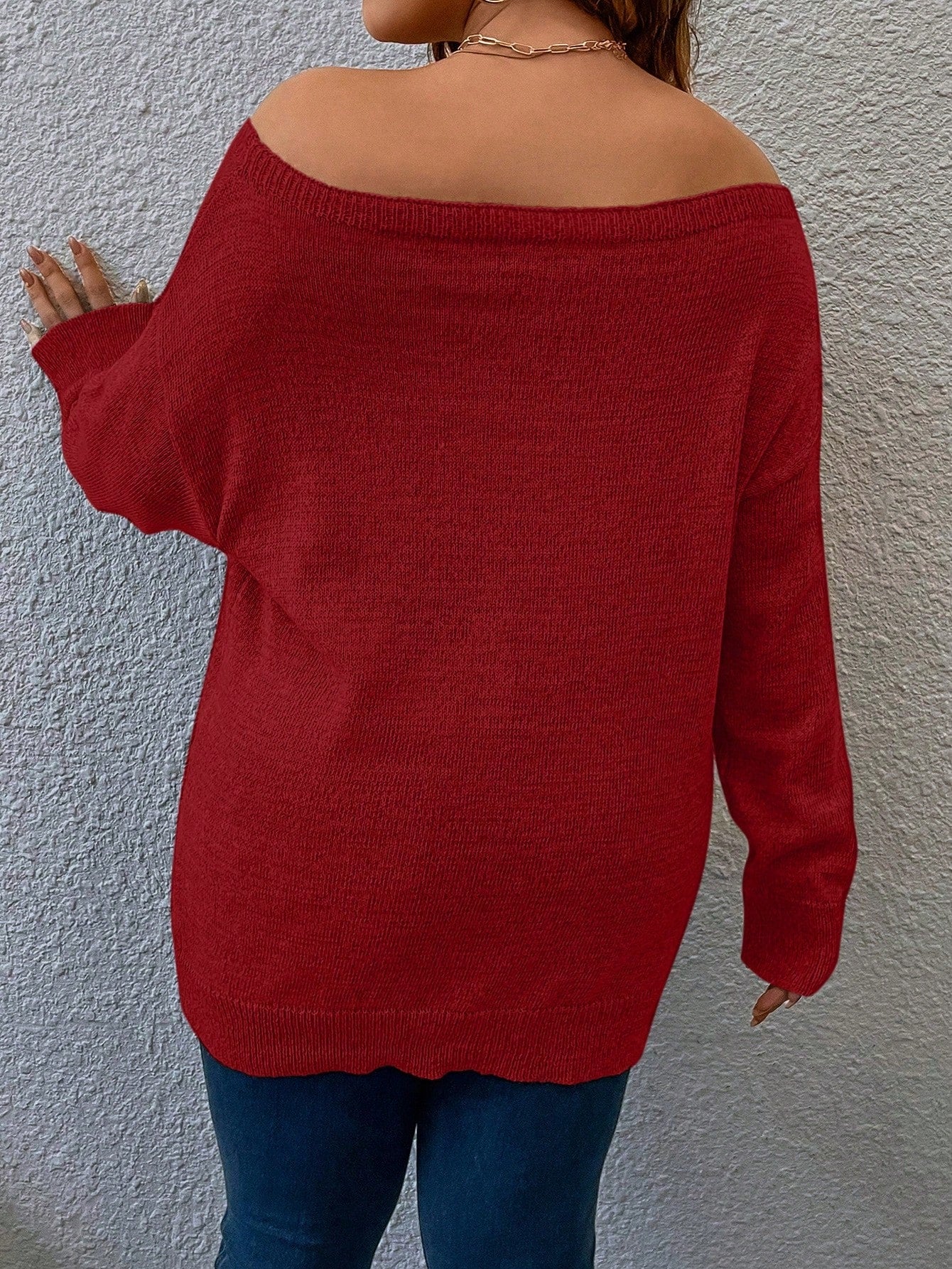 LUNE Plus Off Shoulder Sweater