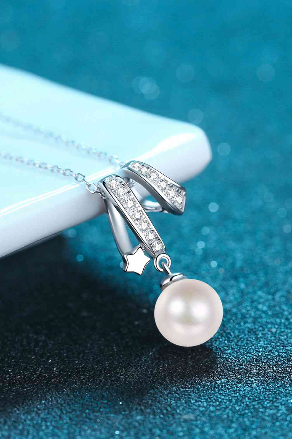 Give You A Chance Pearl Pendant Chain Necklace